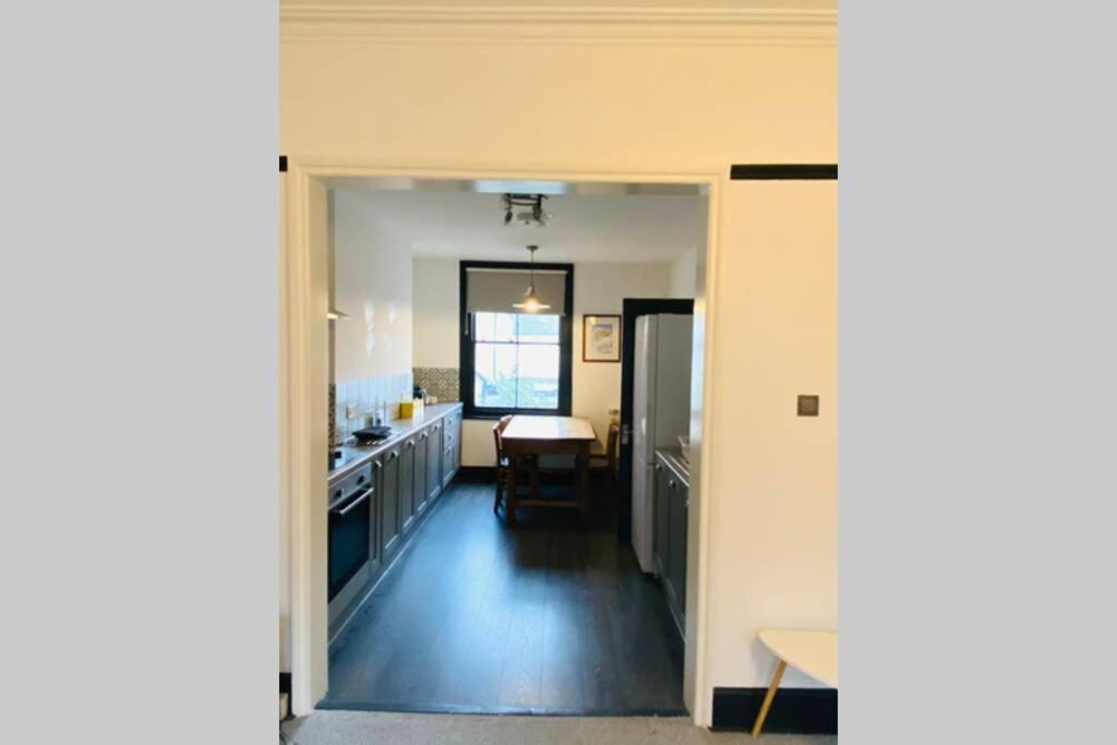 Beautiful First Floor Apartment In St Leonards Экстерьер фото